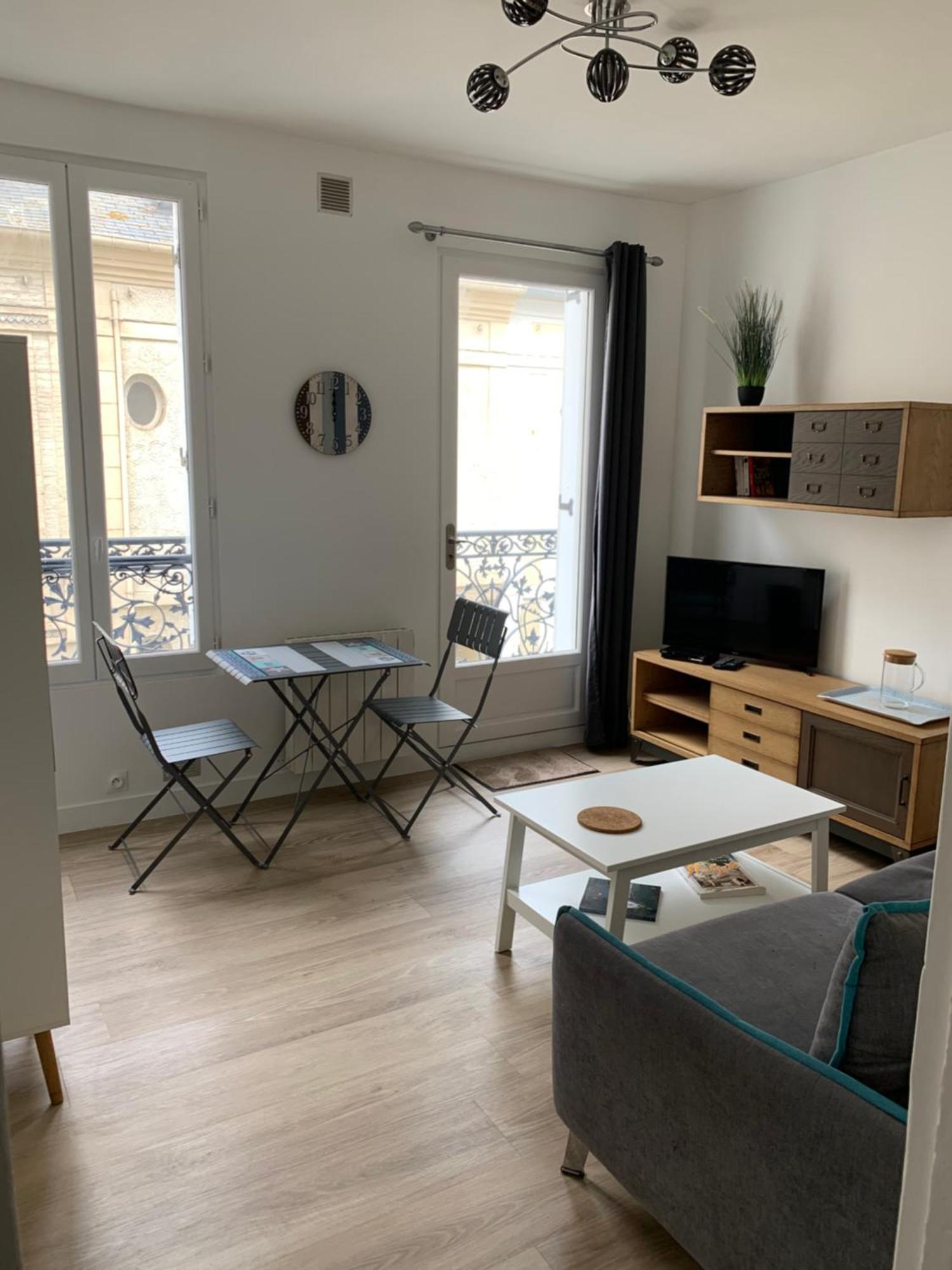 Appartement les parasols de trouville Extérieur photo