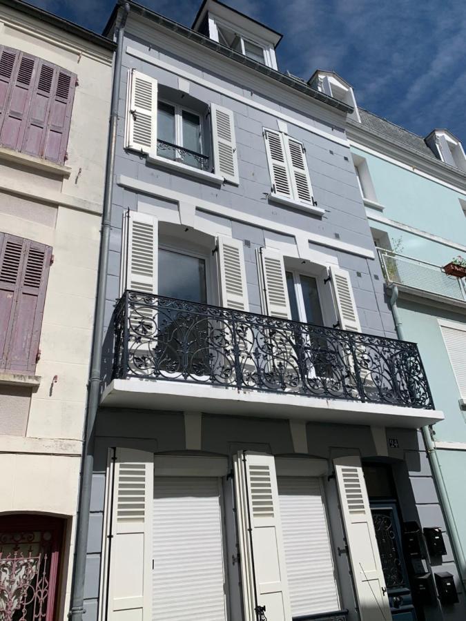 Appartement les parasols de trouville Extérieur photo