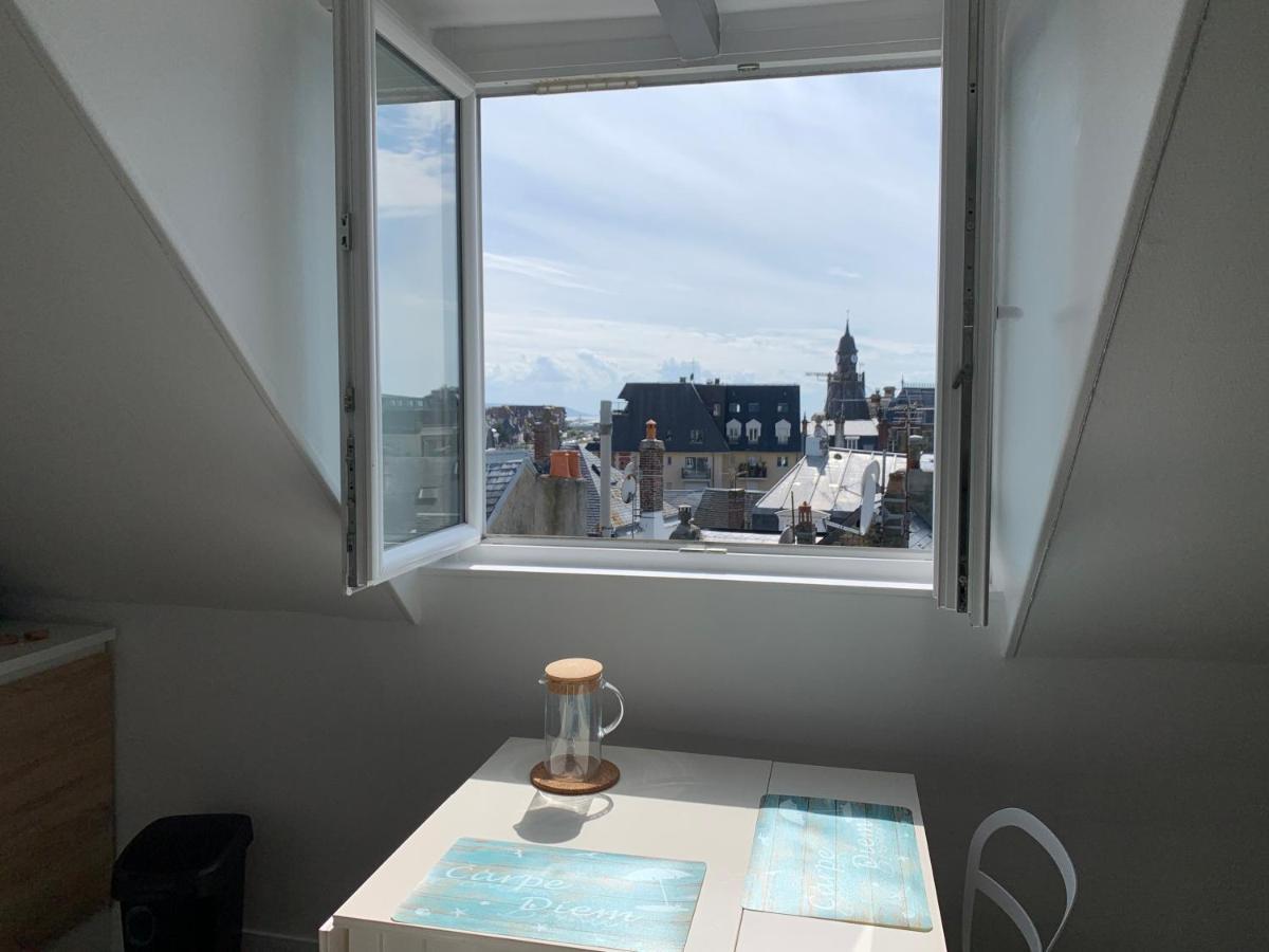 Appartement les parasols de trouville Extérieur photo